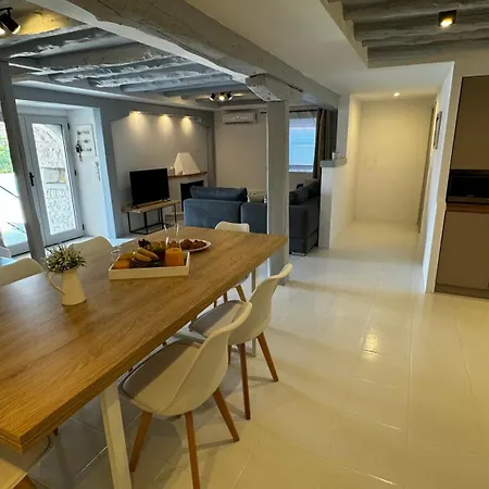 Vista Villa