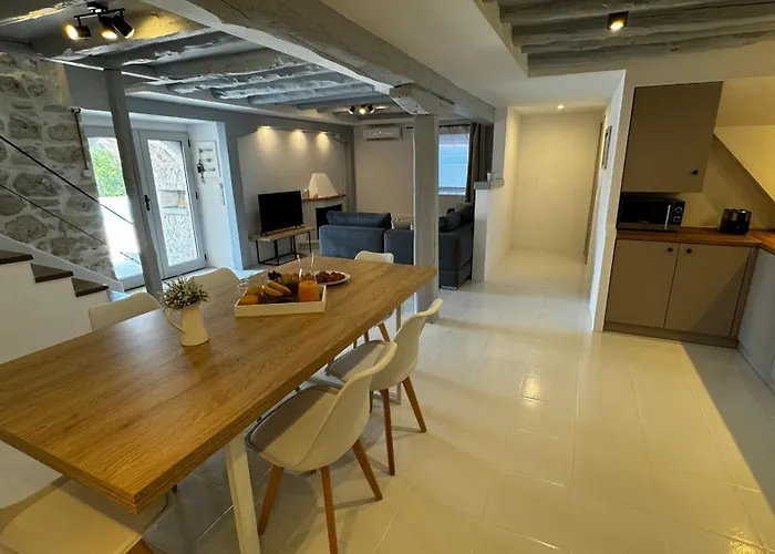 Vista Villa