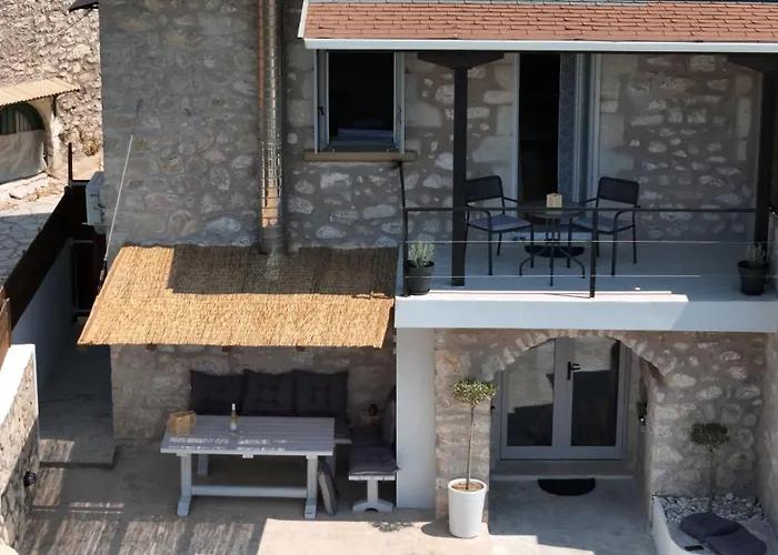 Vista Villa Asprogerakata